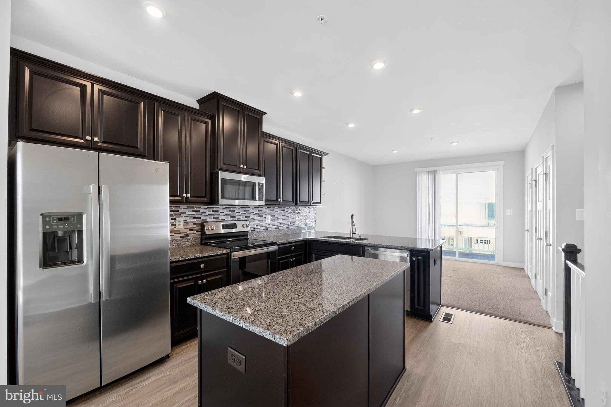 7023 MAHANT WAY