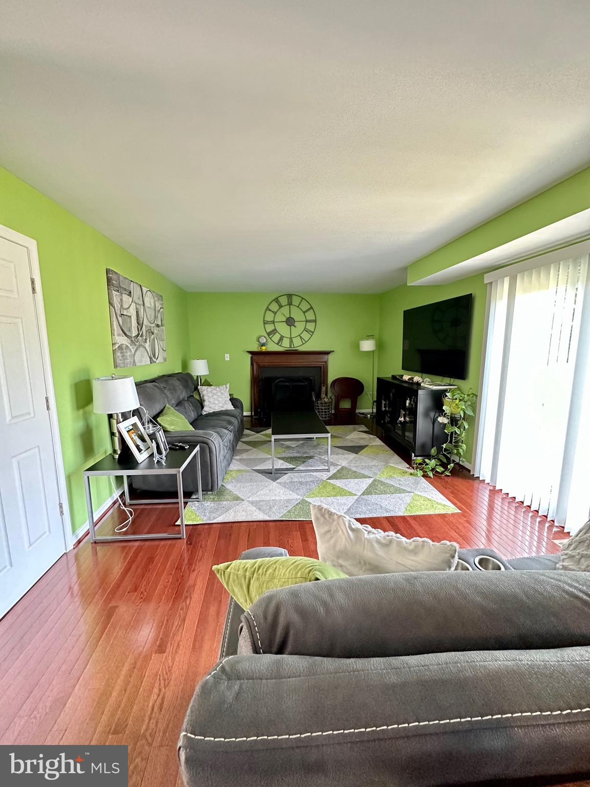 WILLOW HILLS - Residential