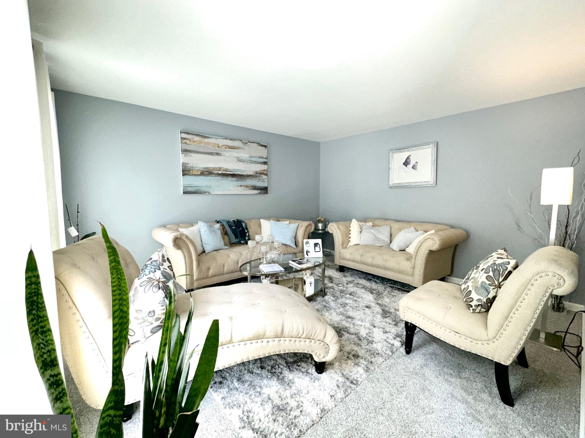 WILLOW HILLS - Residential