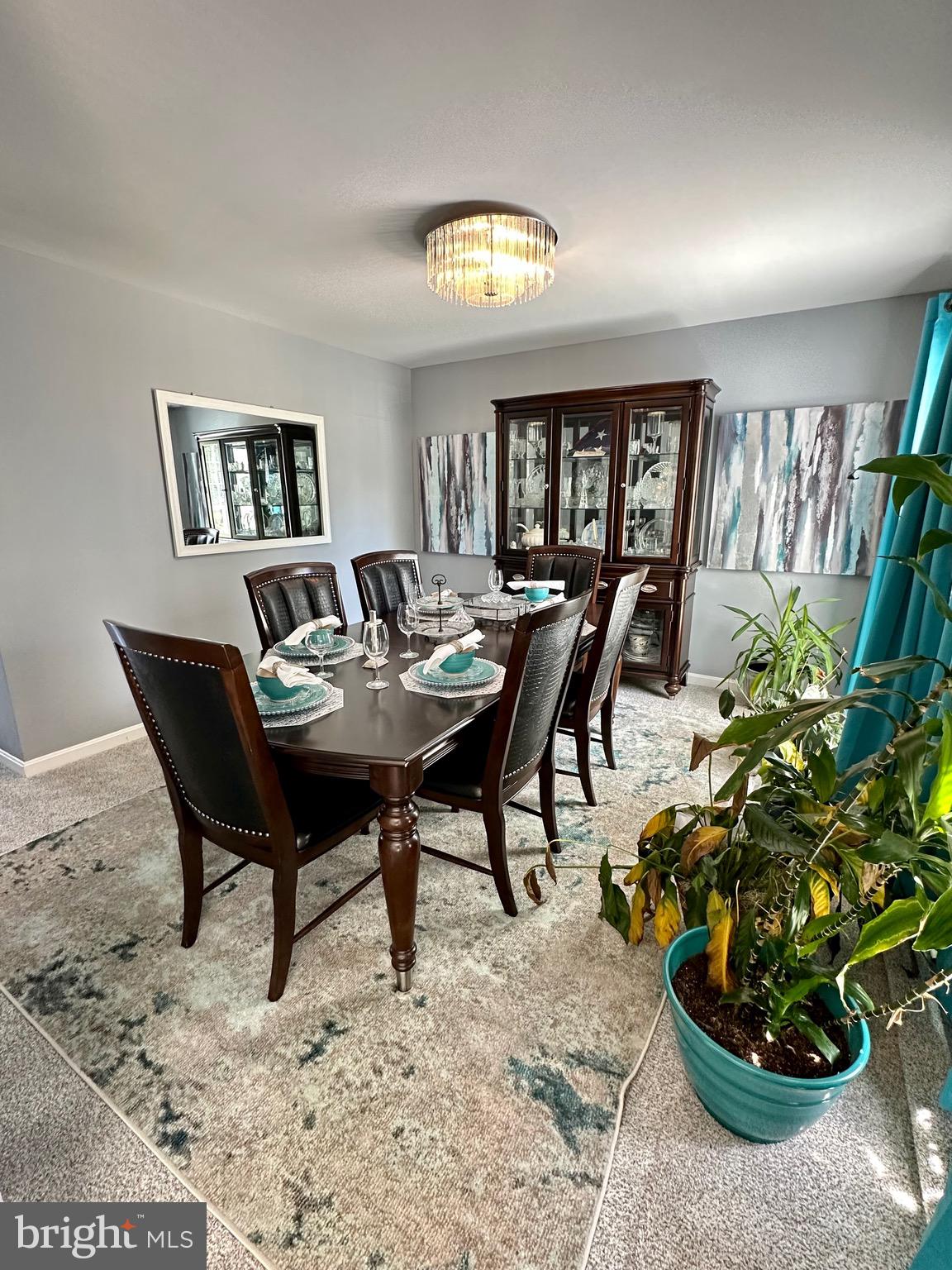 WILLOW HILLS - Residential