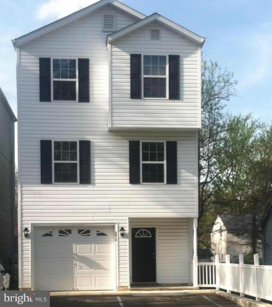 Nice open floor plan.  Lots of closet space in Master Bedroom. Garage door opener with a garage door in the front and one in the back.  Within walking distance to the Chesapeake Bay, Boardwalk, and Beach.  "Pets allowed on a case by case basis with double security deposit.  An approved pet will add an additional $50 per pet to monthly rent." Must have good credit and have proof of all income.