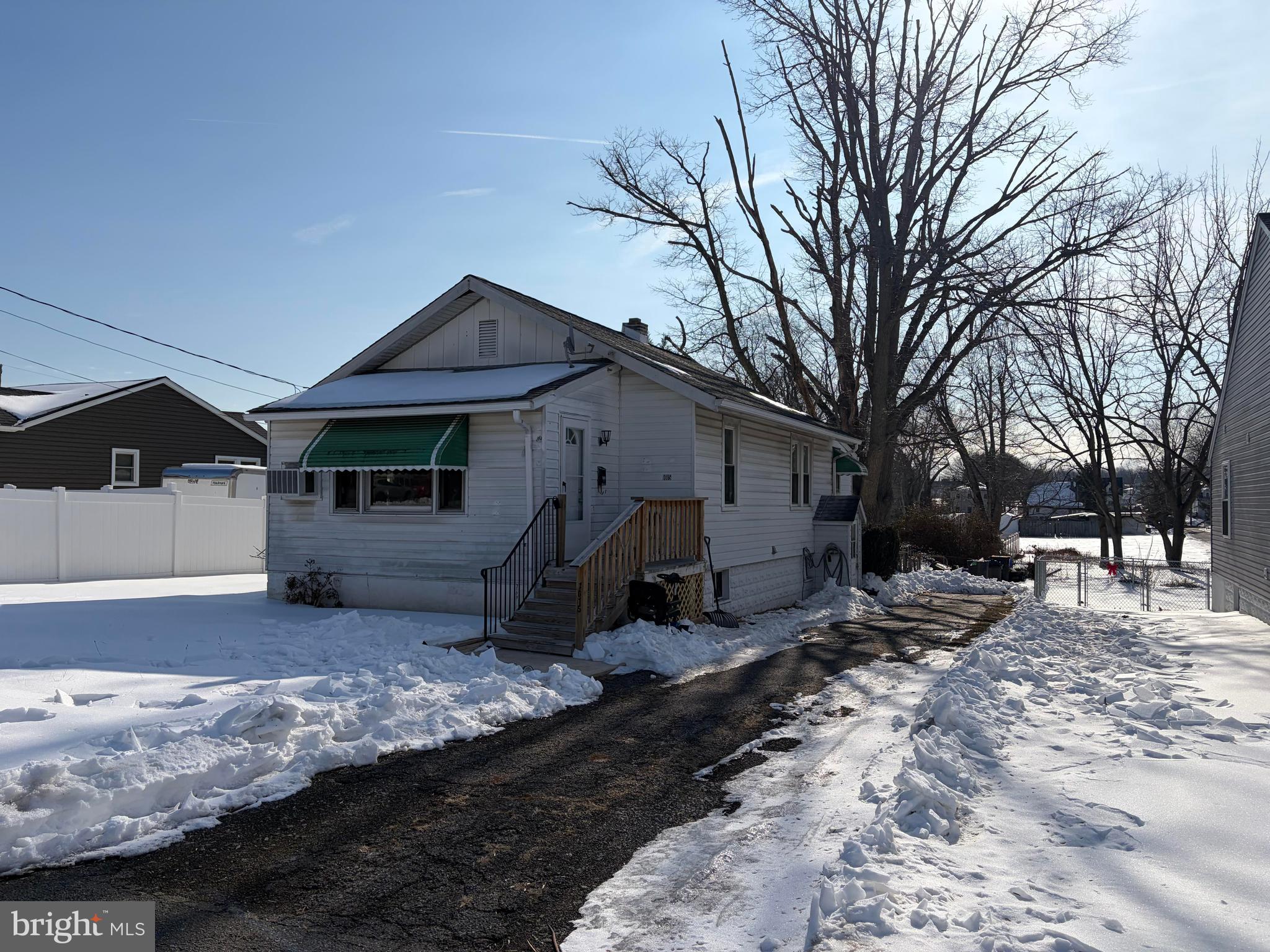 1015 GALBRAITH AVENUE