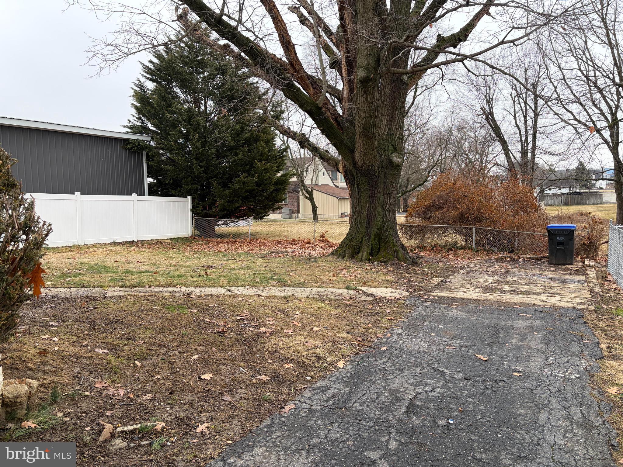 1015 GALBRAITH AVENUE