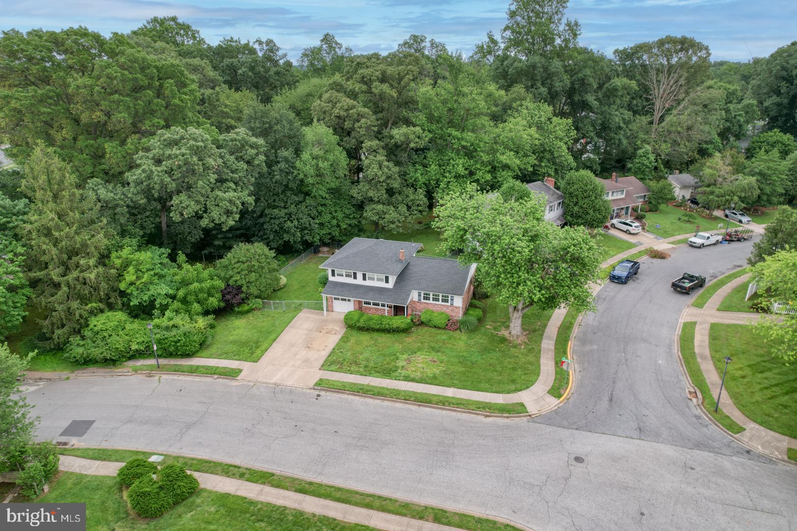 1103 OAK DRIVE