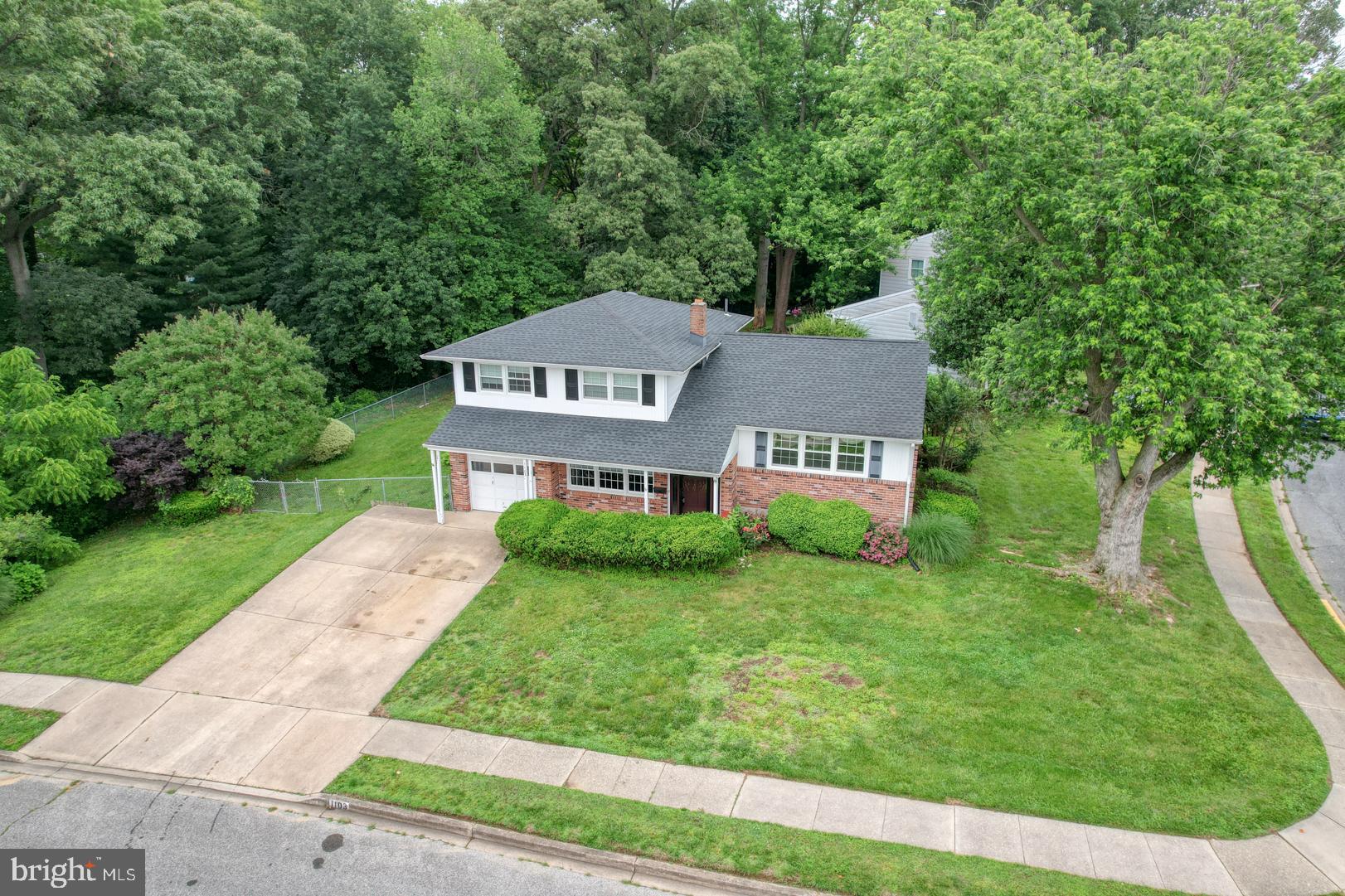 1103 OAK DRIVE