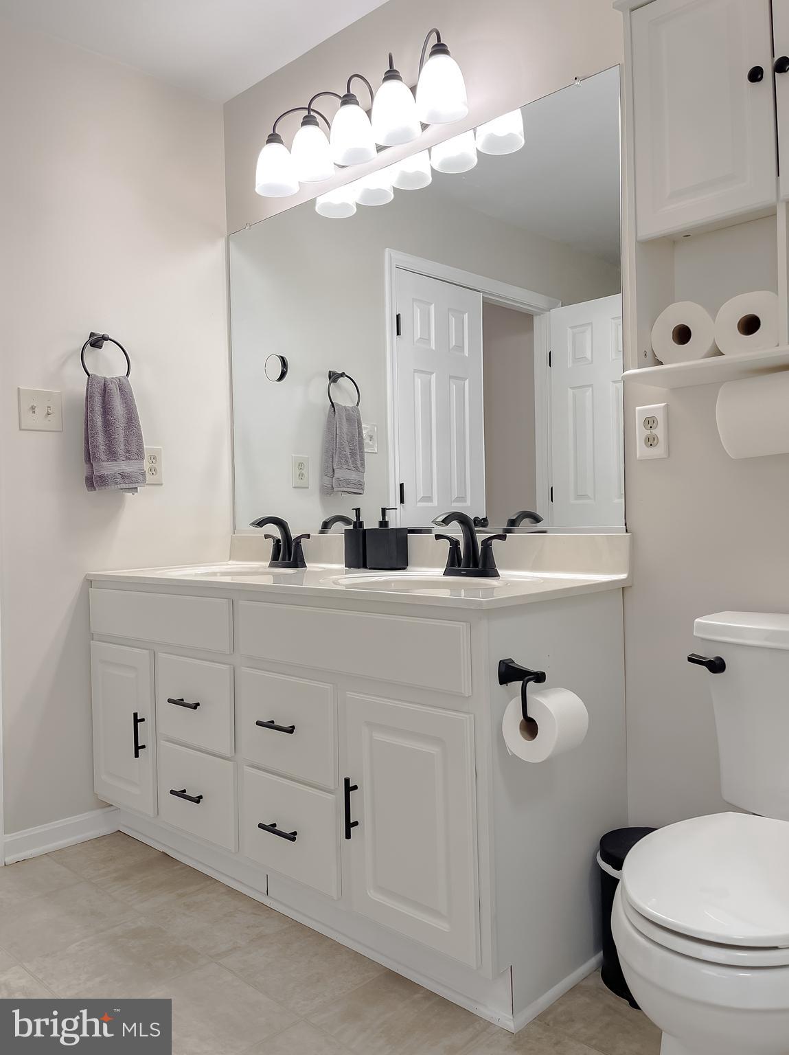 ORIOLE LANDING - Residential