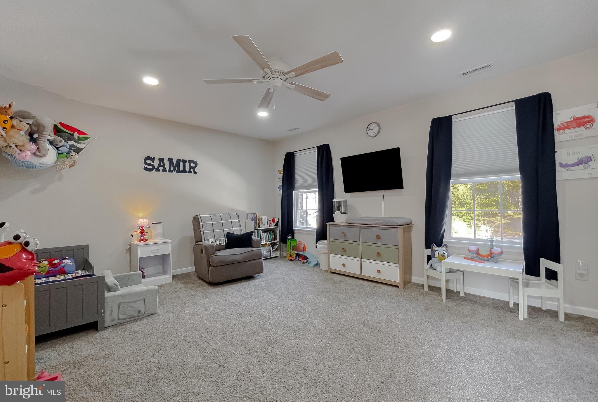 ORIOLE LANDING - Residential