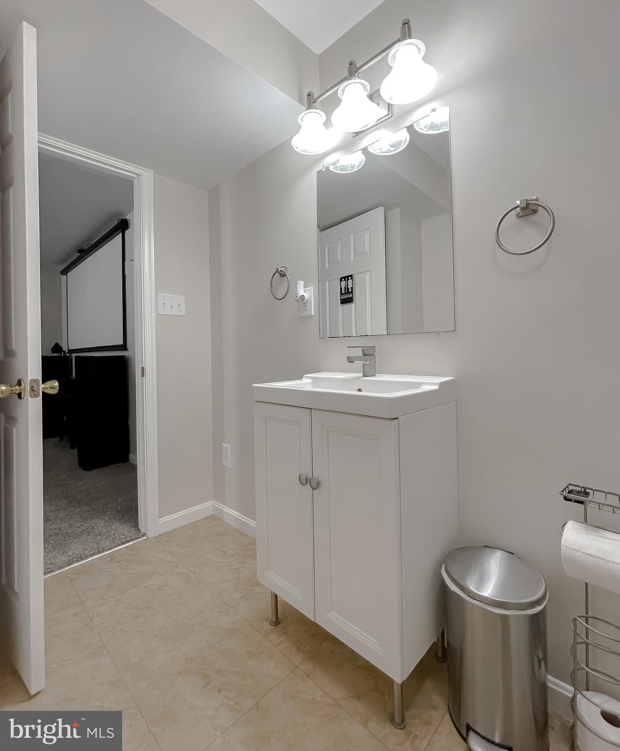 ORIOLE LANDING - Residential