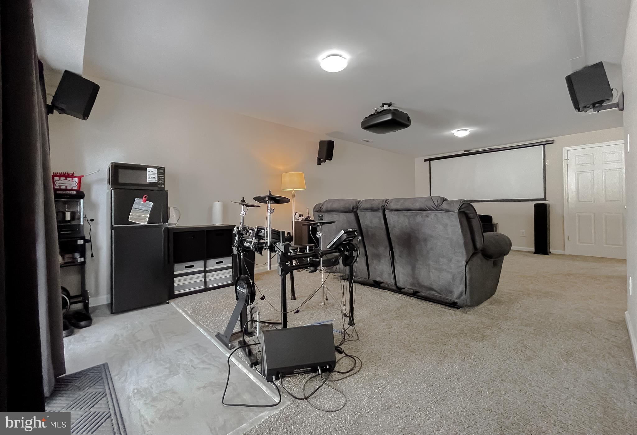 ORIOLE LANDING - Residential