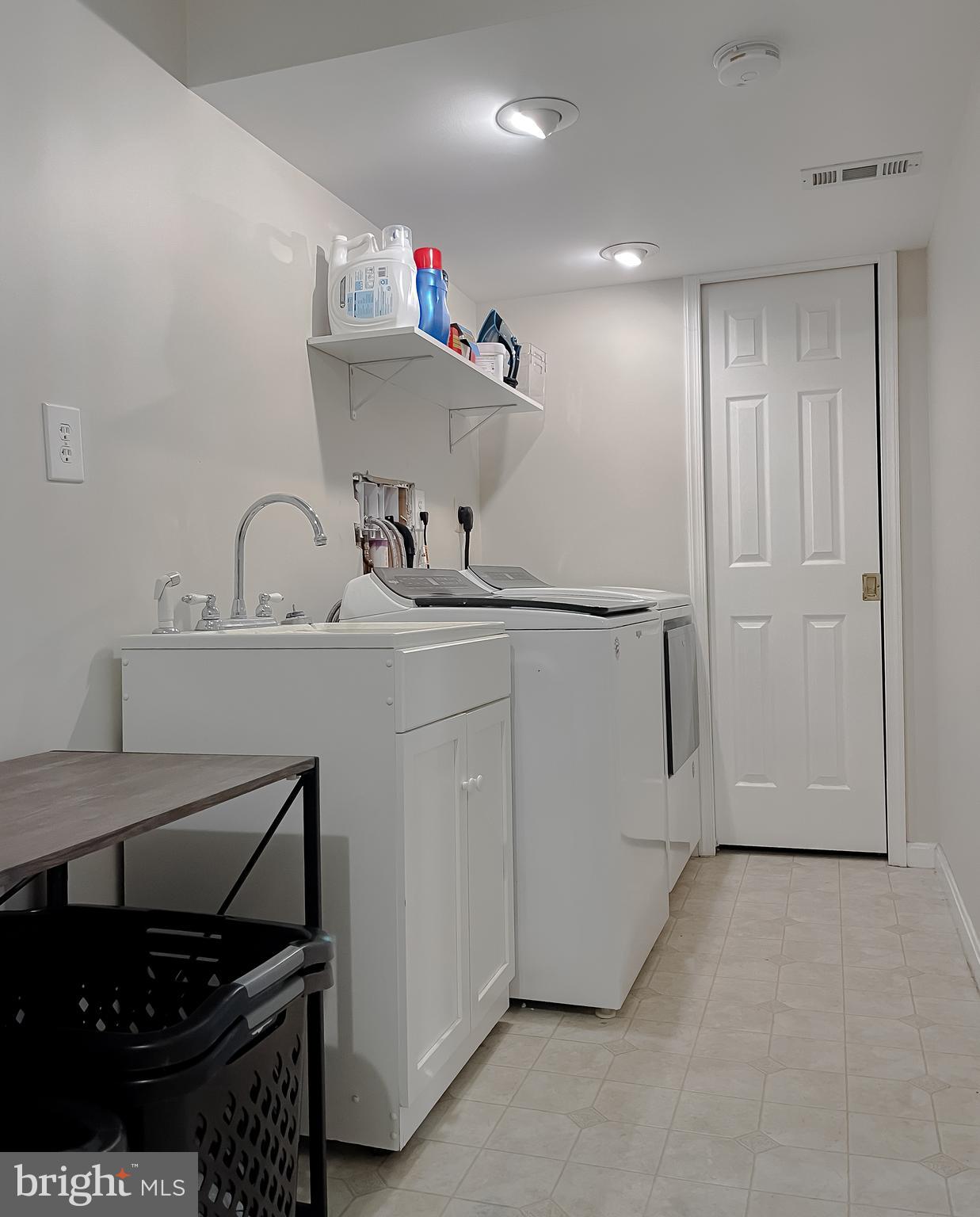 ORIOLE LANDING - Residential