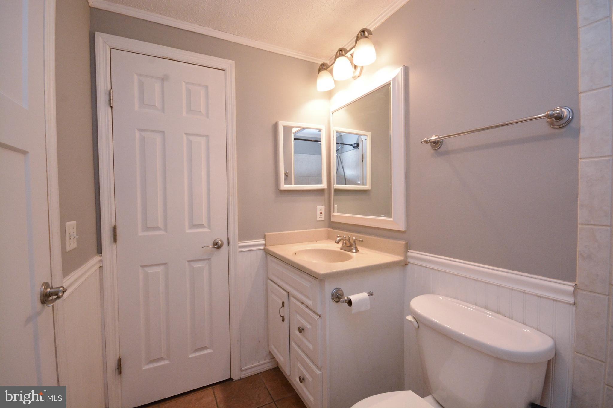 OVERBROOK - Residential Lease