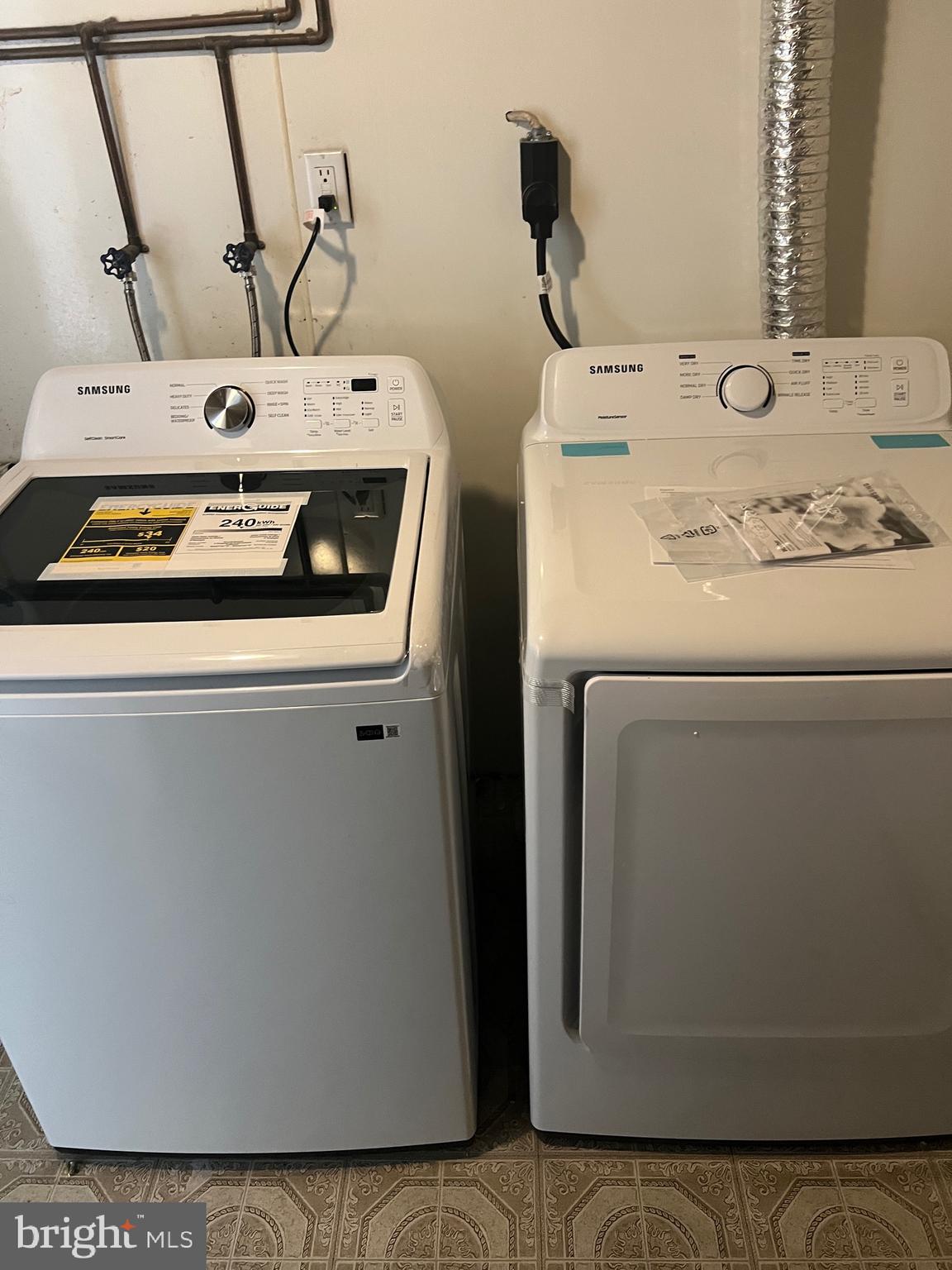 BROADFIELD AT WILTON FARM - Residential