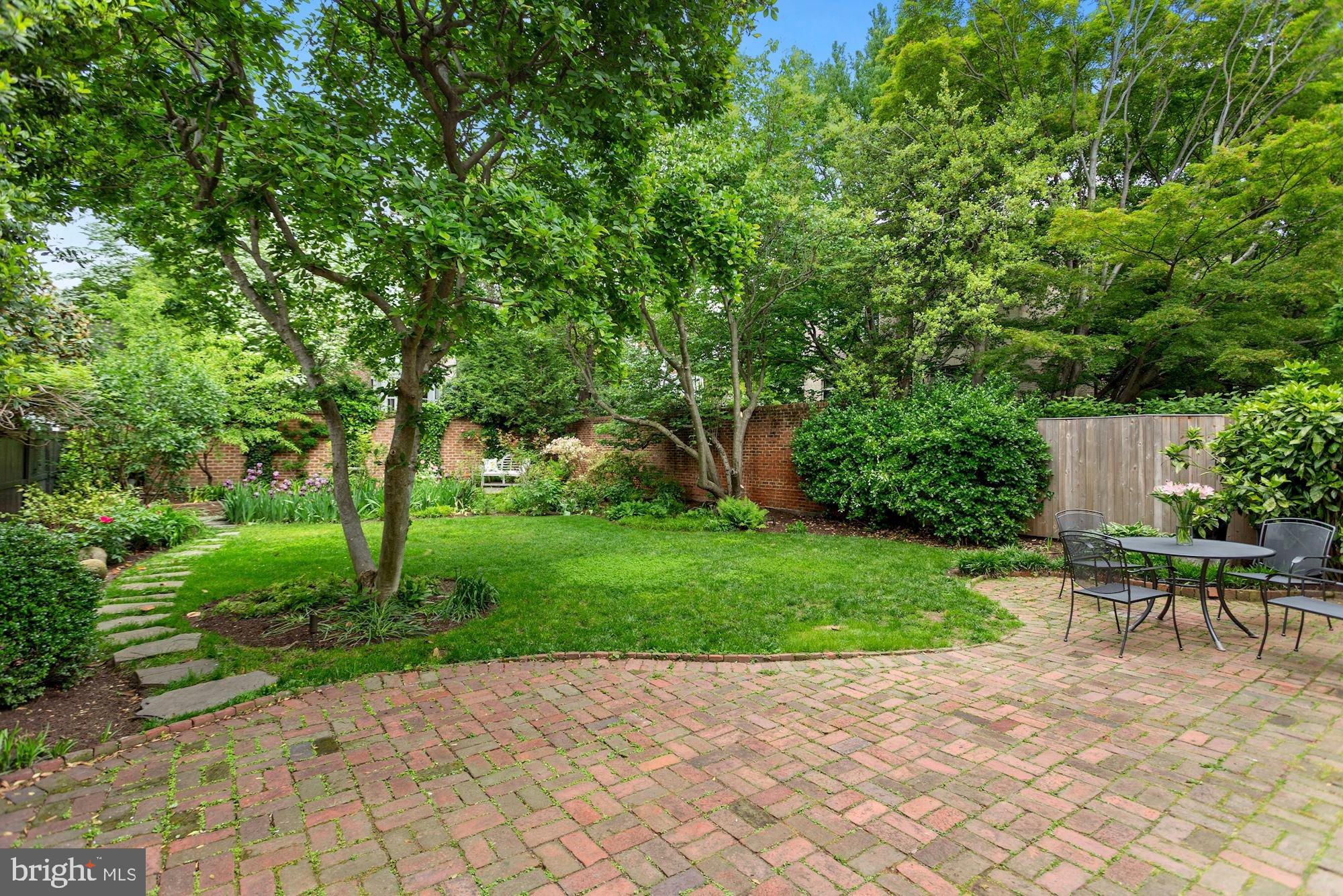 GEORGETOWN - Residential