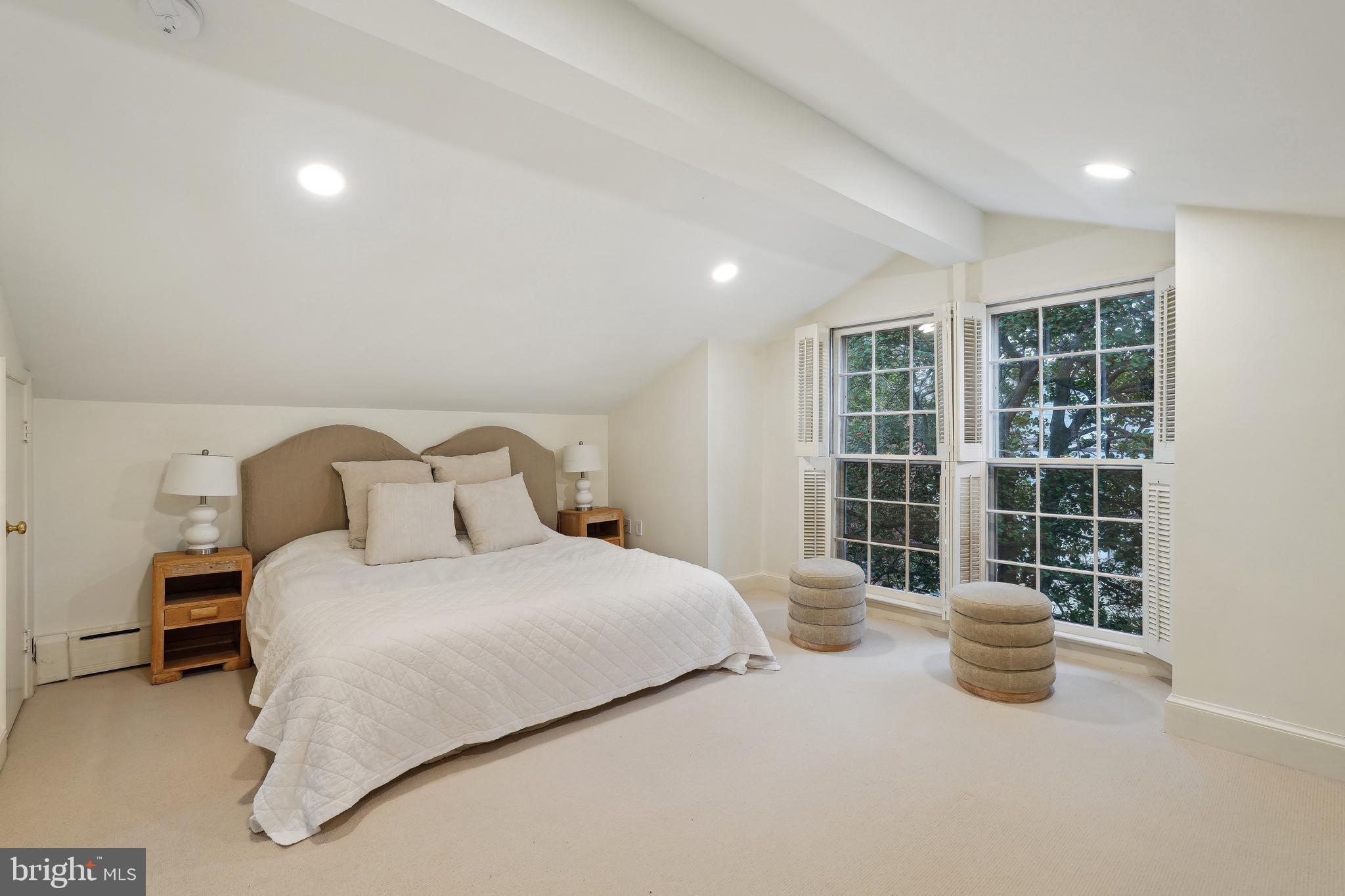 GEORGETOWN - Residential