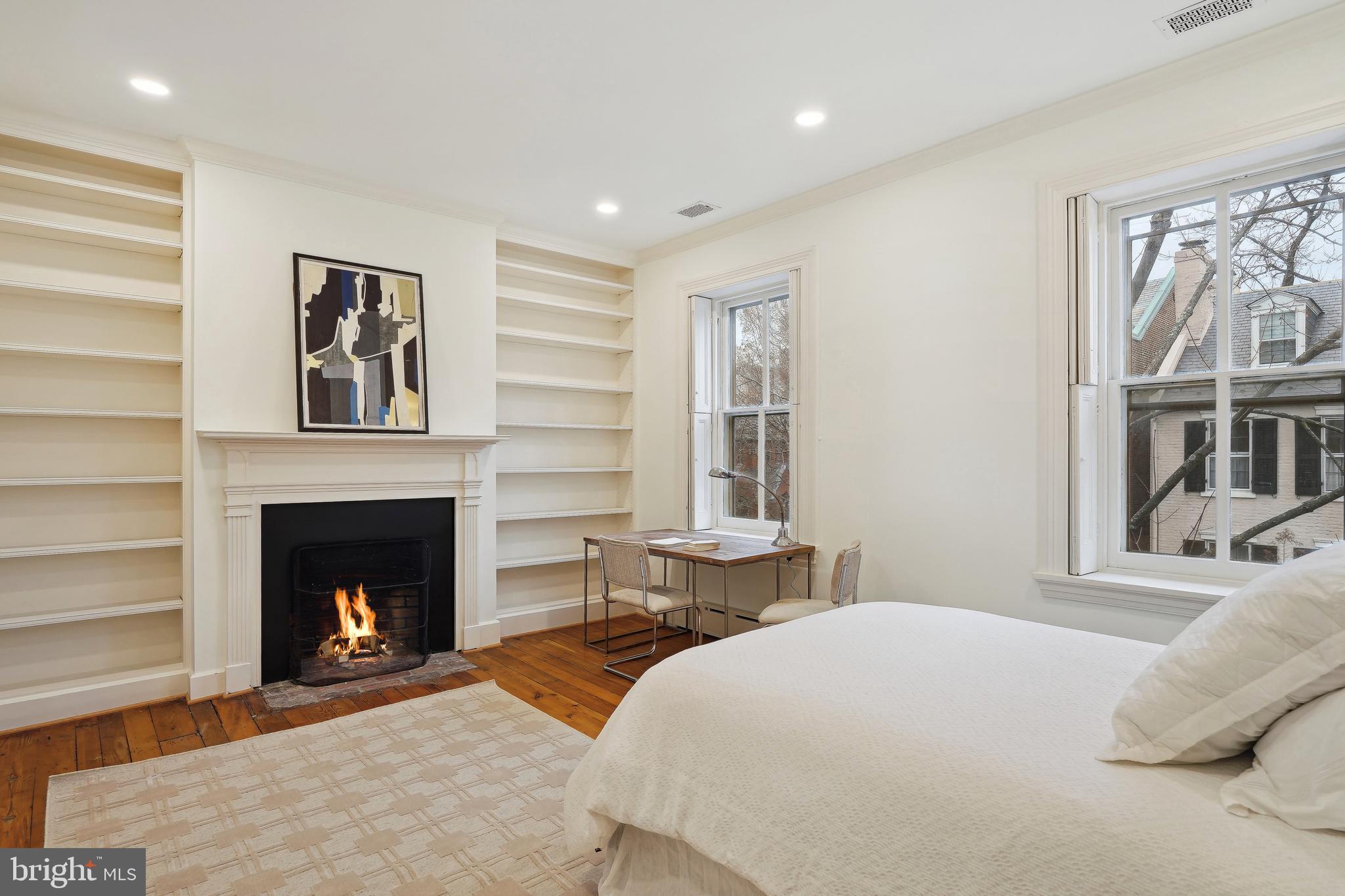 GEORGETOWN - Residential