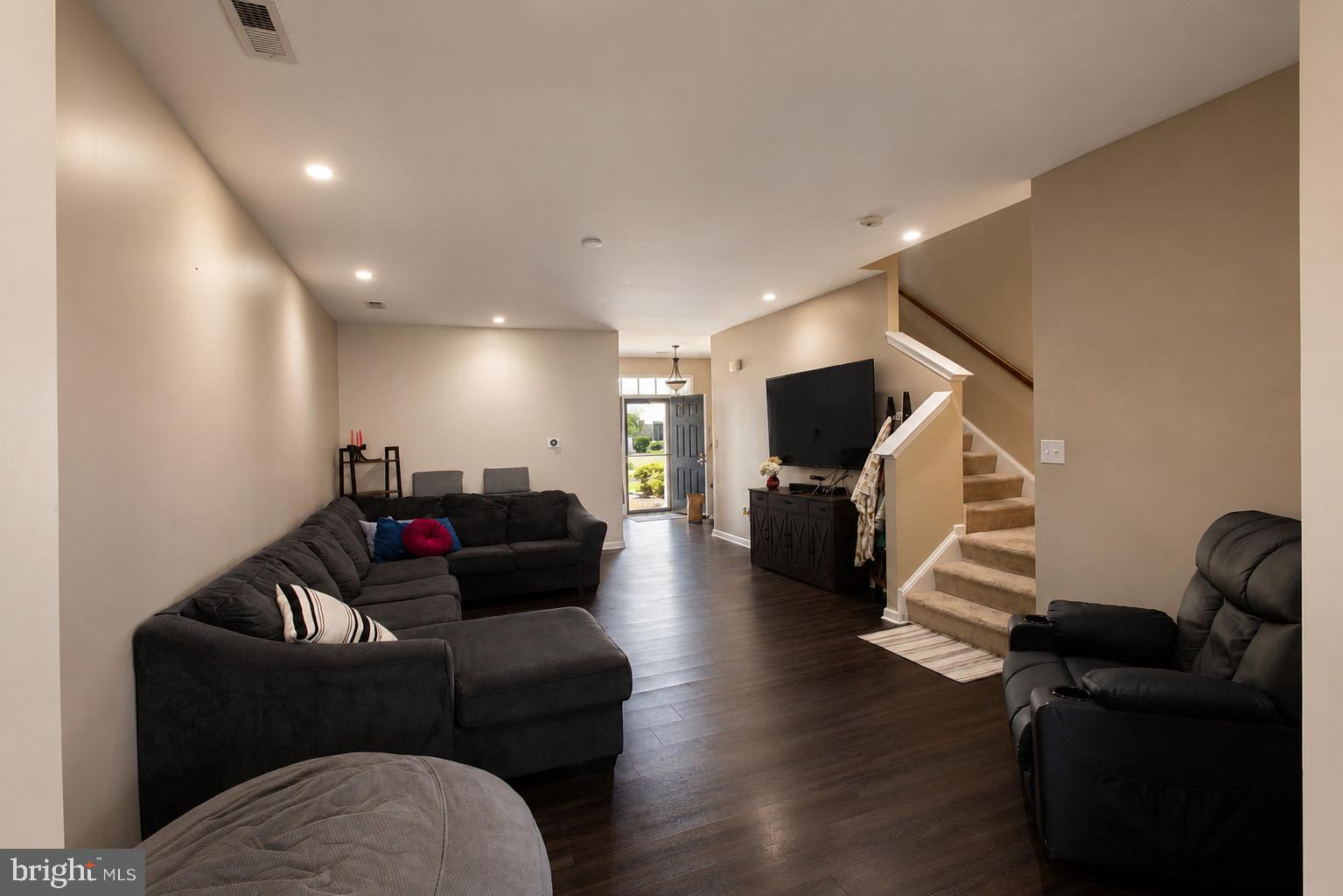 406 WILMORE DRIVE