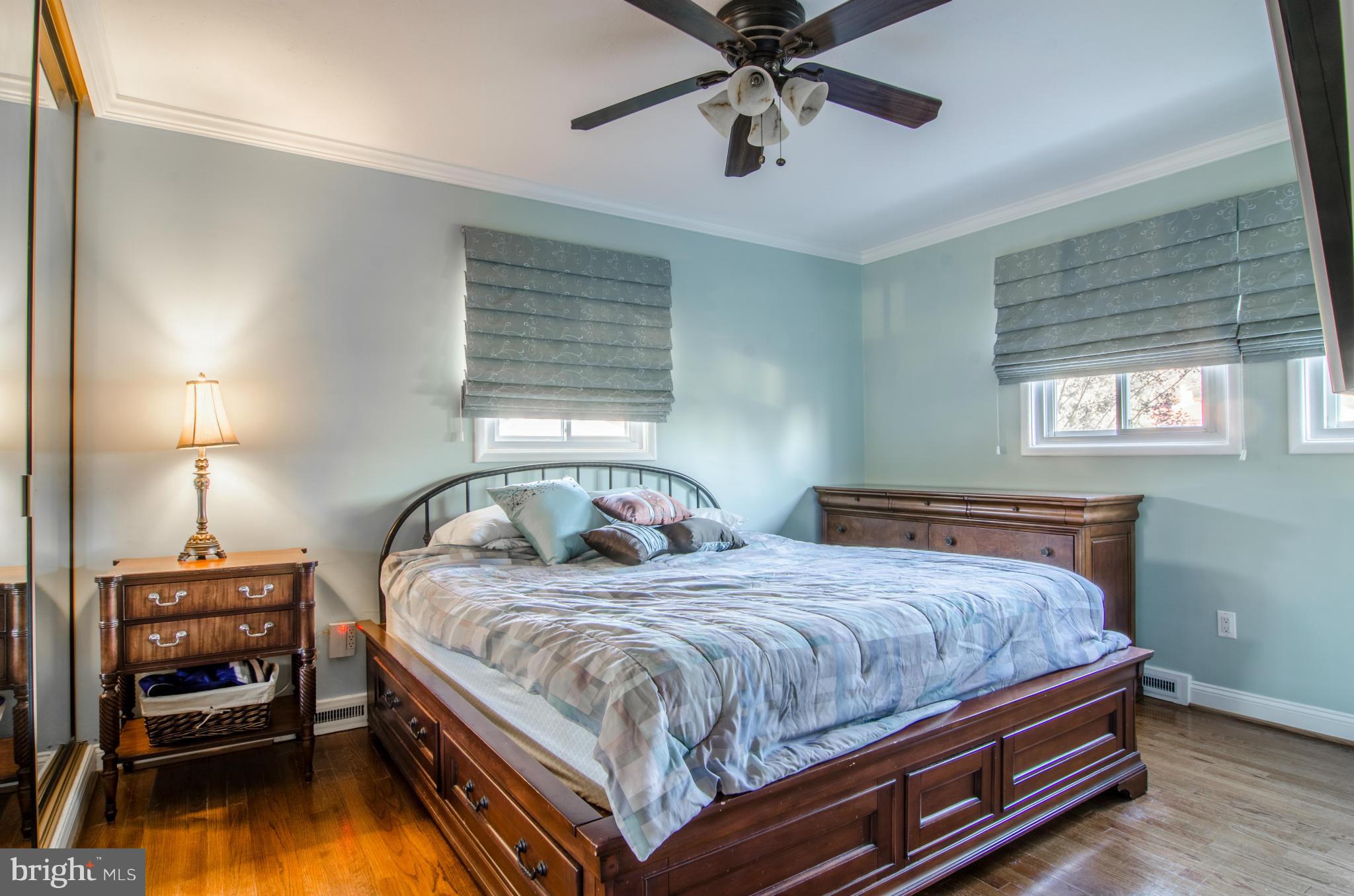 VALLEY STREAM - Residential