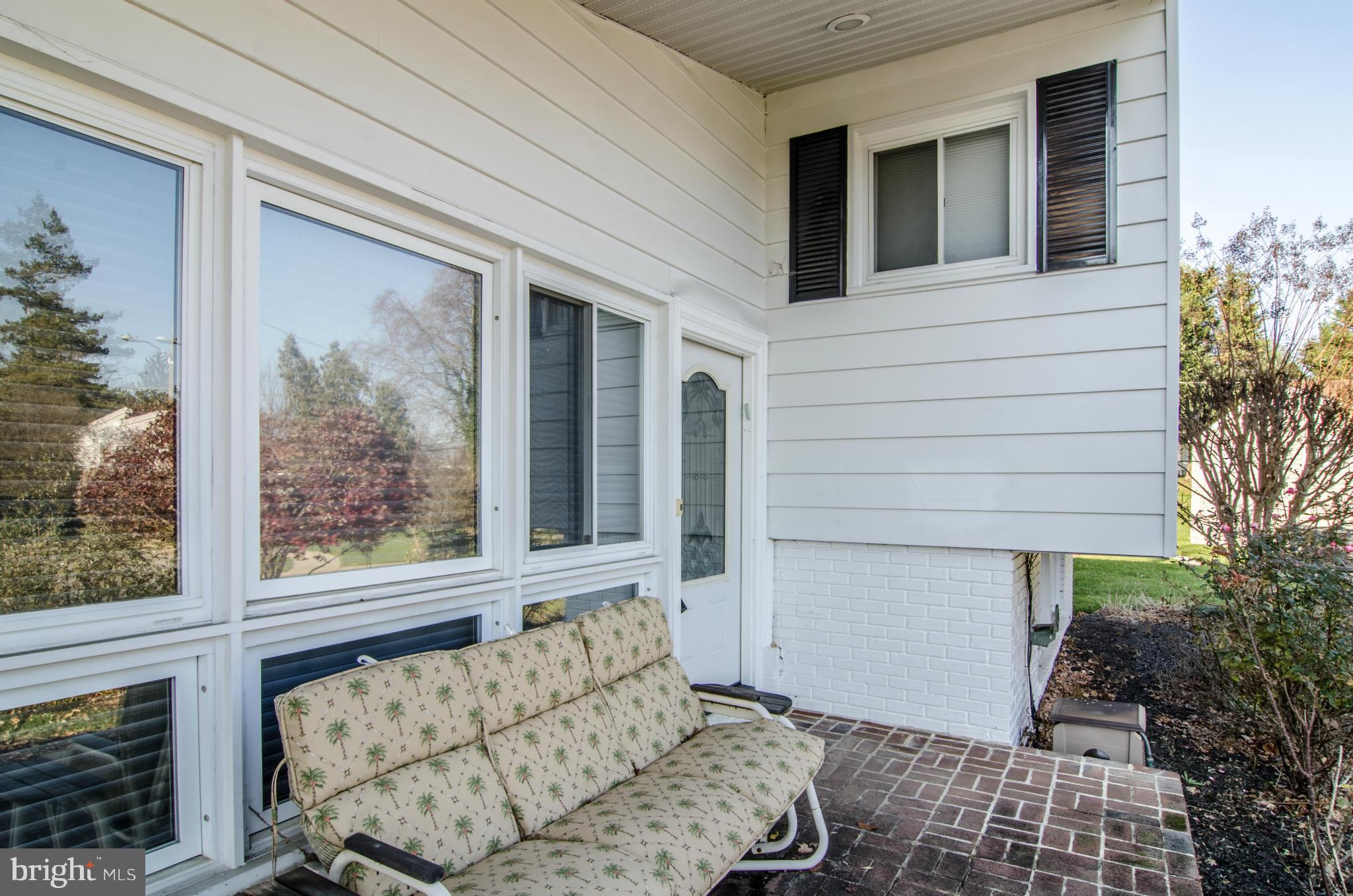 VALLEY STREAM - Residential