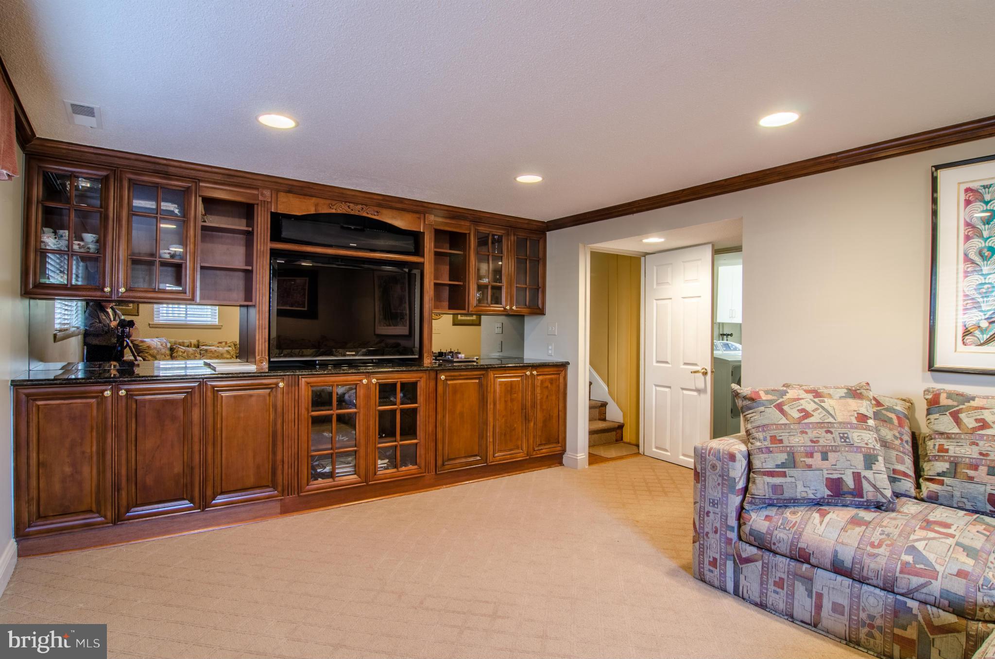 VALLEY STREAM - Residential