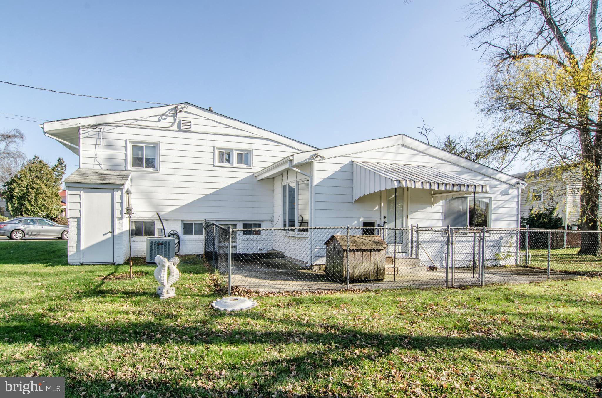 VALLEY STREAM - Residential