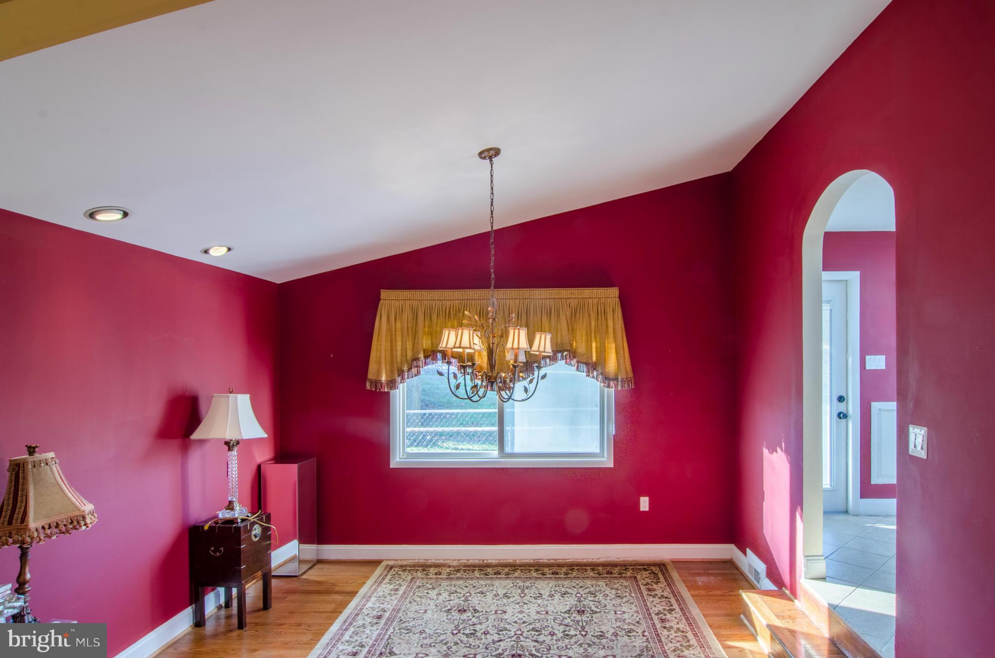 VALLEY STREAM - Residential