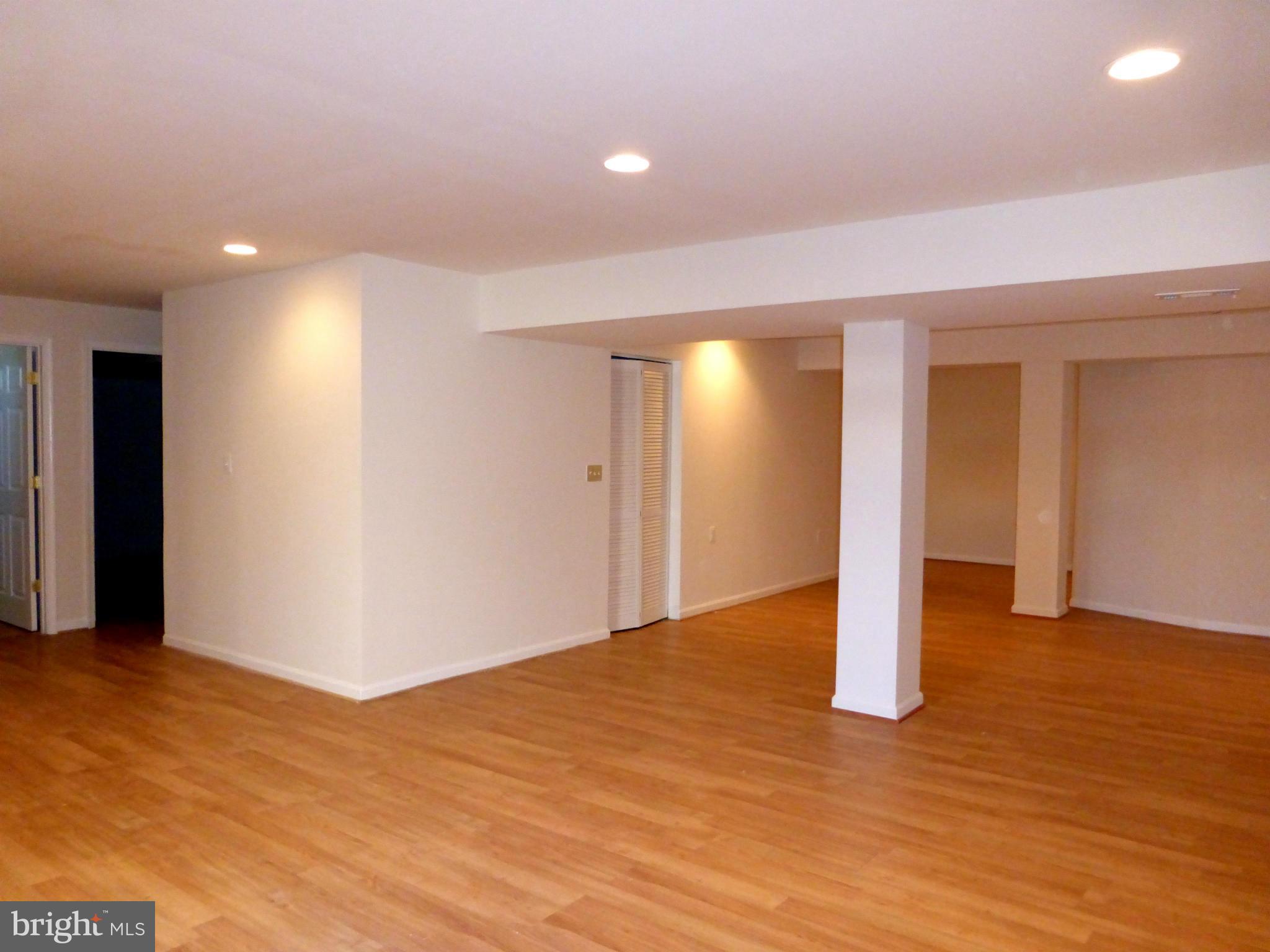 STRATFORD LAND BAY - Residential