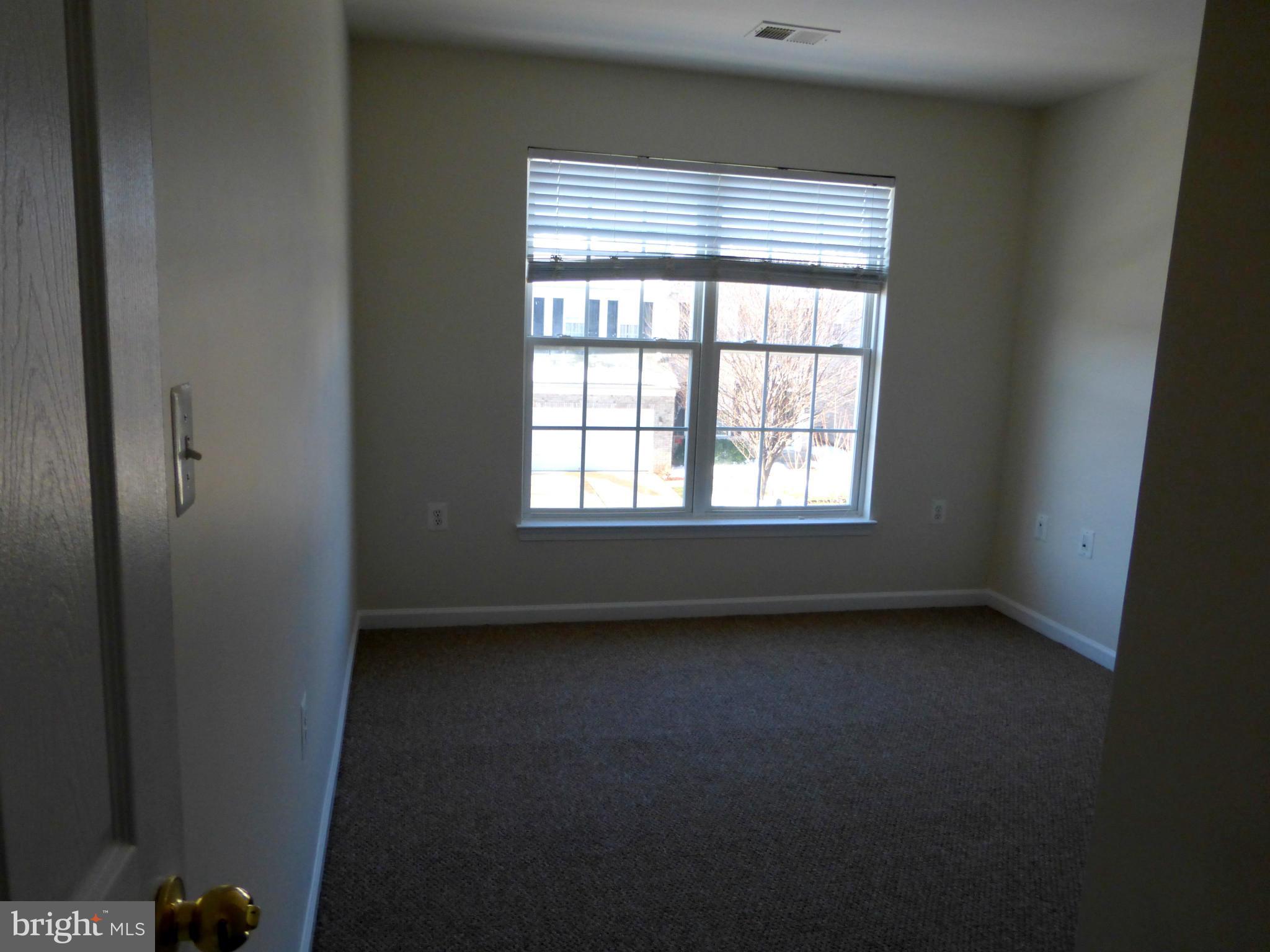 STRATFORD LAND BAY - Residential
