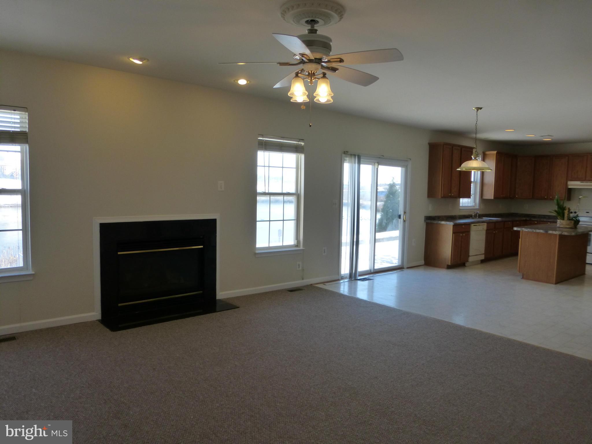 STRATFORD LAND BAY - Residential
