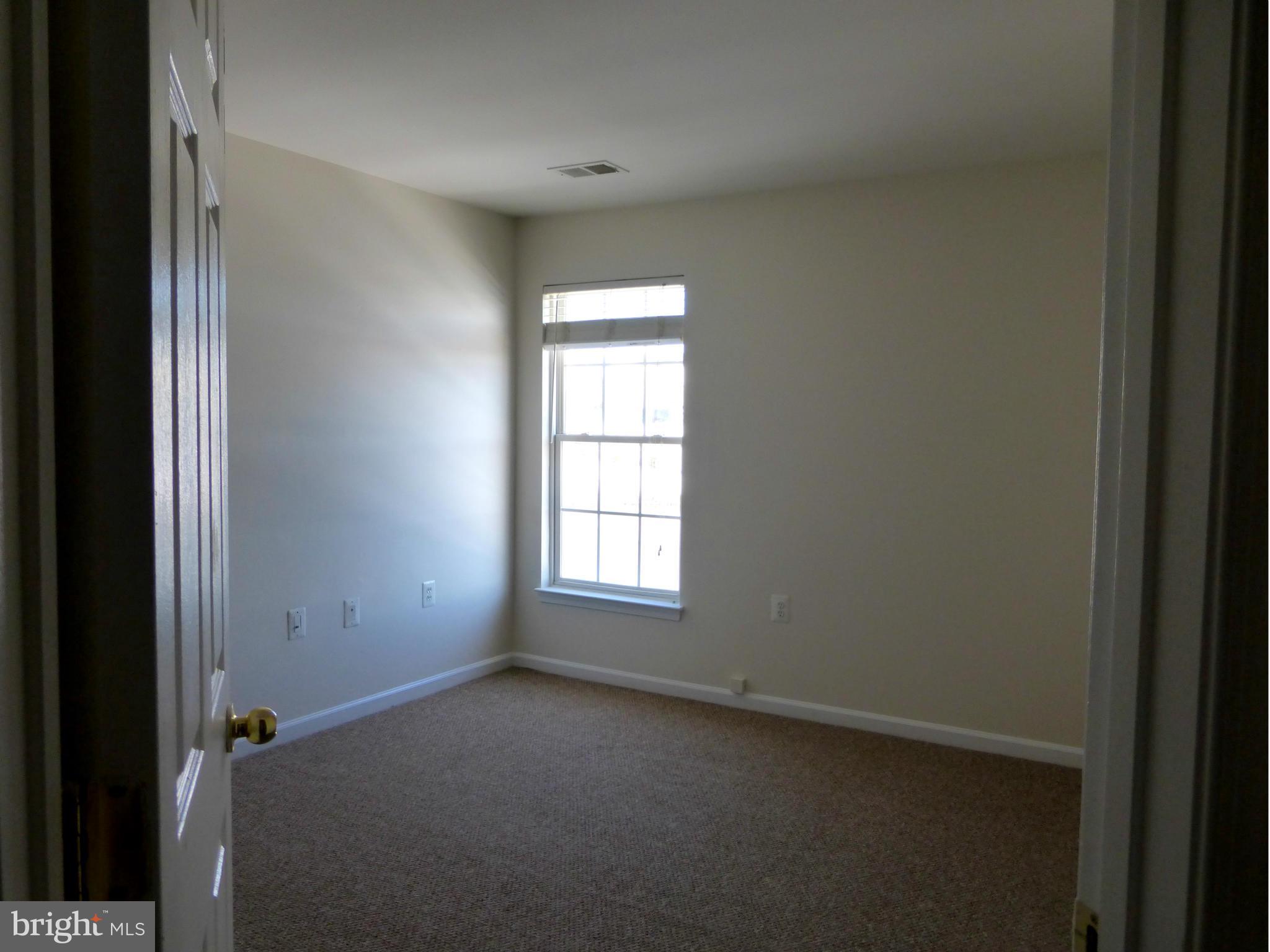 STRATFORD LAND BAY - Residential