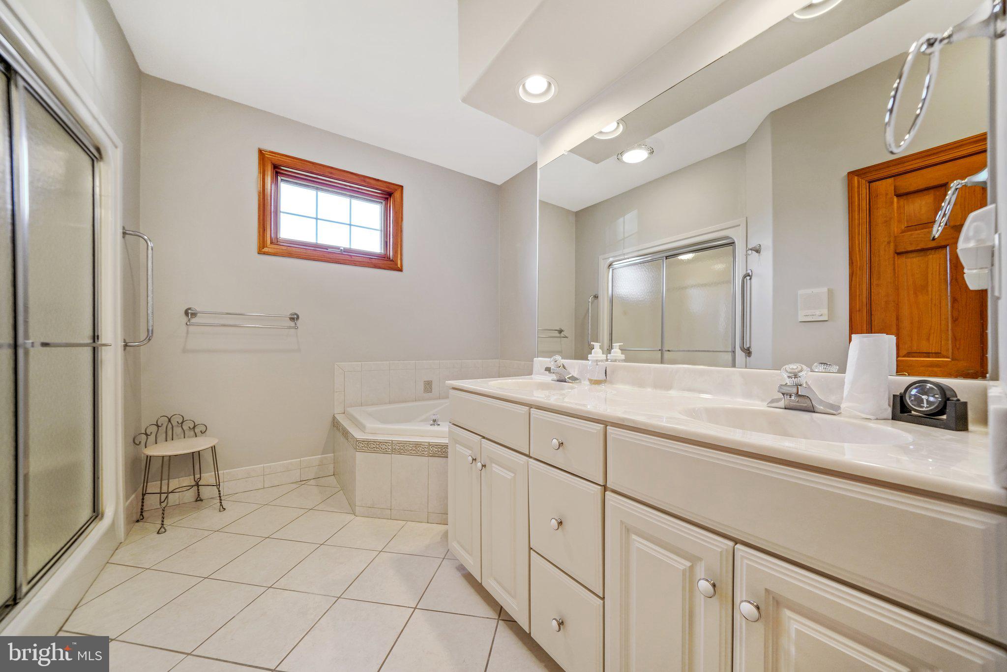 CARROLL HILL - Residential