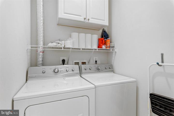 SOUTH RIDING - Residential Lease