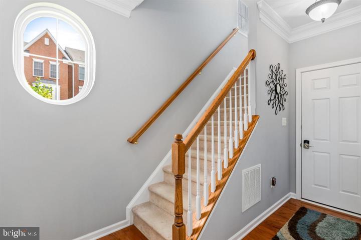 SOUTH RIDING - Residential Lease