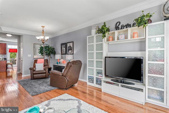 SOUTH RIDING - Residential Lease