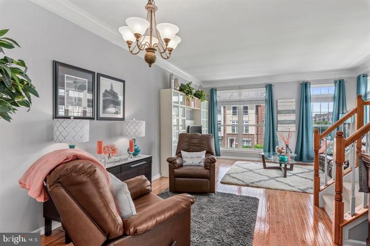 SOUTH RIDING - Residential Lease