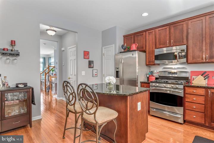 SOUTH RIDING - Residential Lease