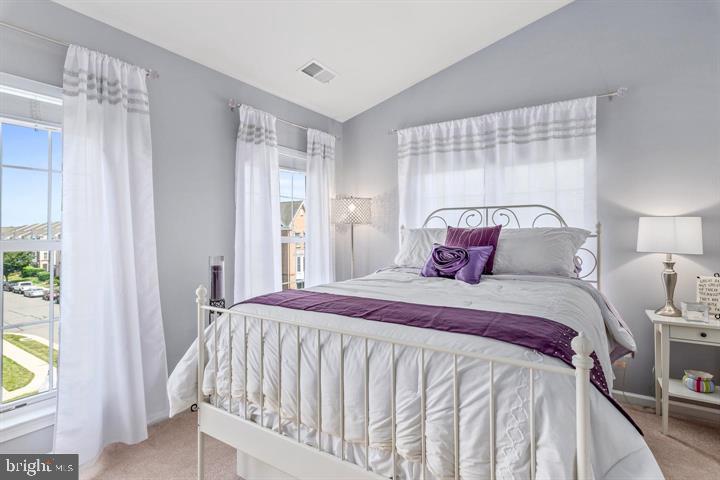 SOUTH RIDING - Residential Lease