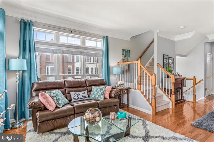 SOUTH RIDING - Residential Lease