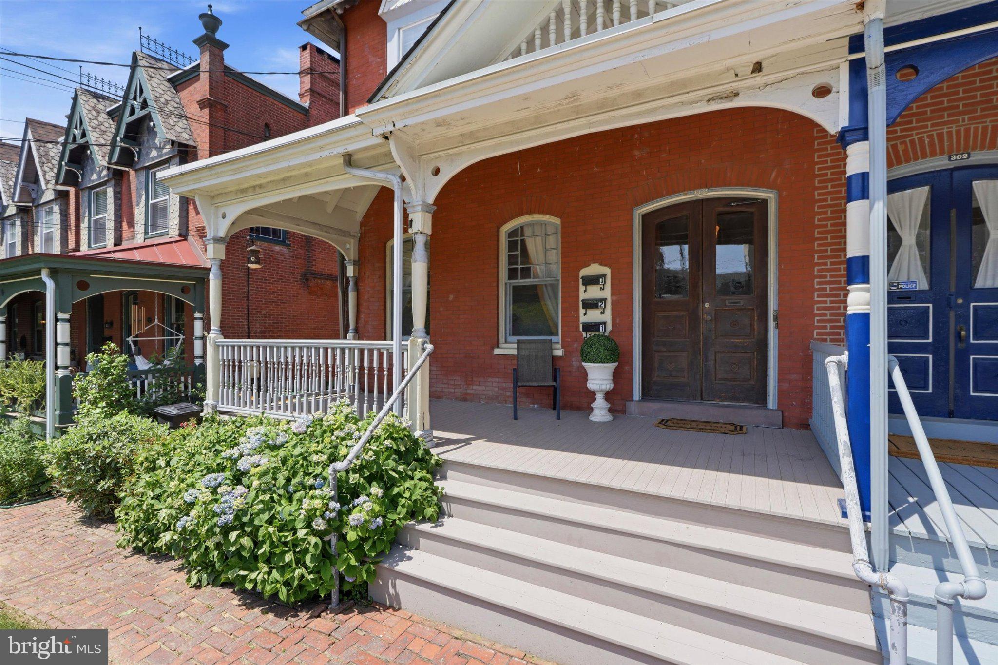 304 GAYLEY STREET