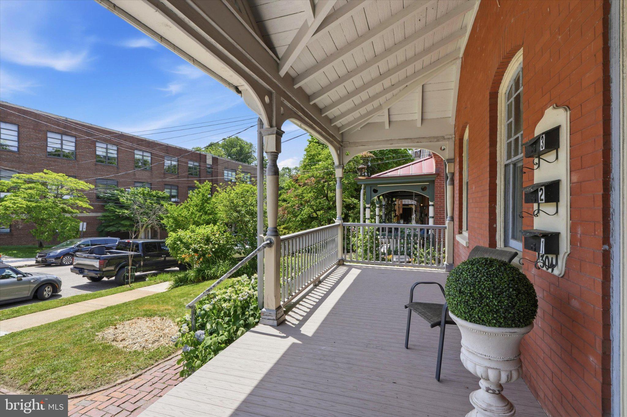 304 GAYLEY STREET