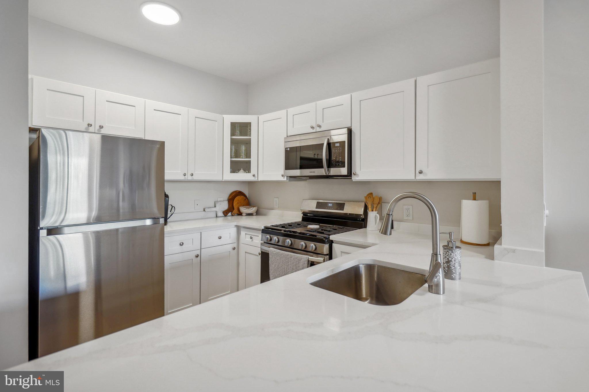 1645 INTERNATIONAL DRIVE 121
