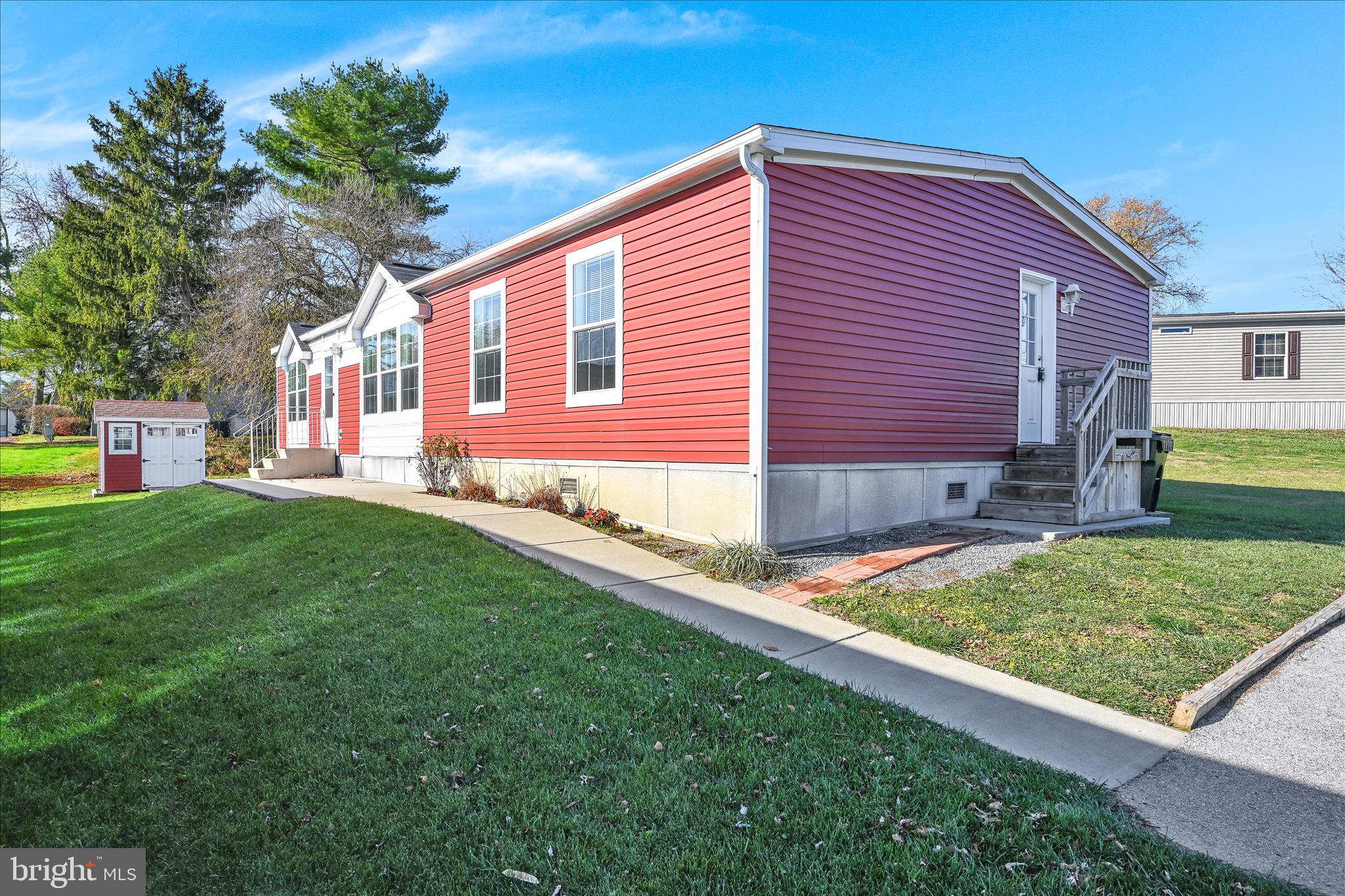 NORTHCREST ACRES MH PARK - Residential