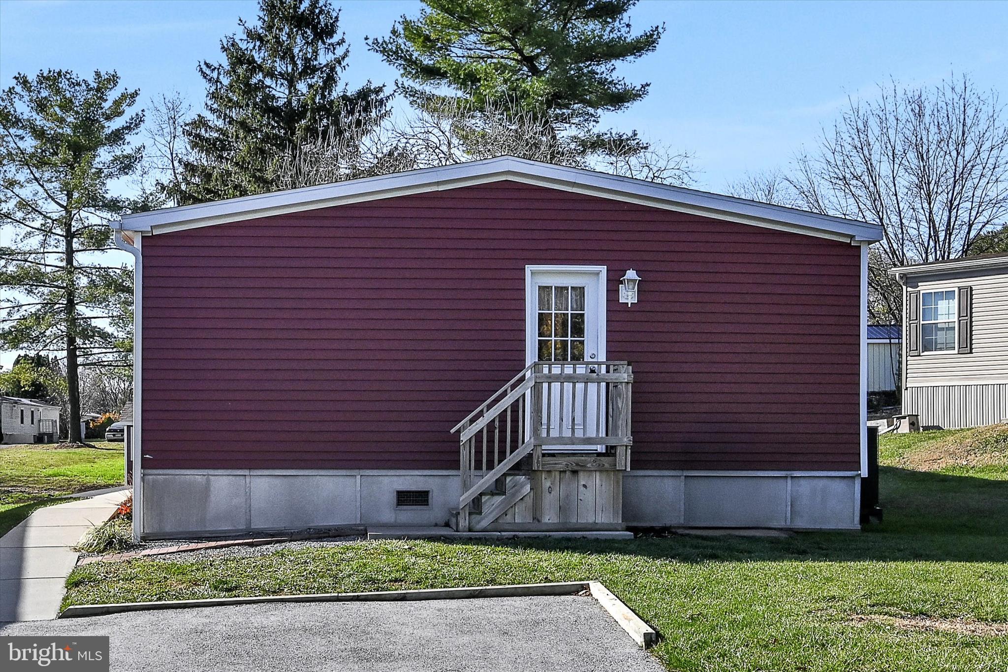 NORTHCREST ACRES MH PARK - Residential