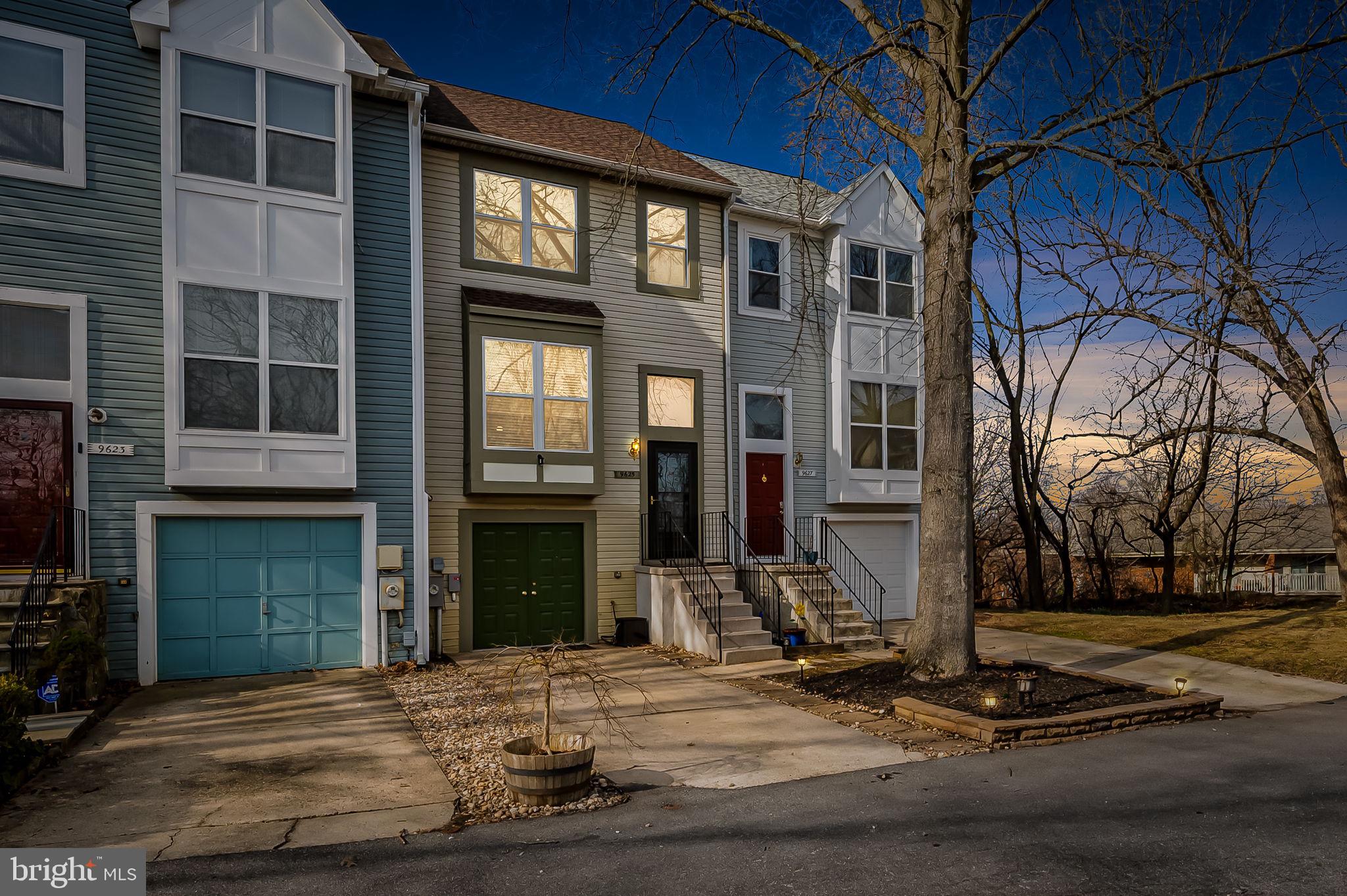 9625 CLOCKTOWER LANE