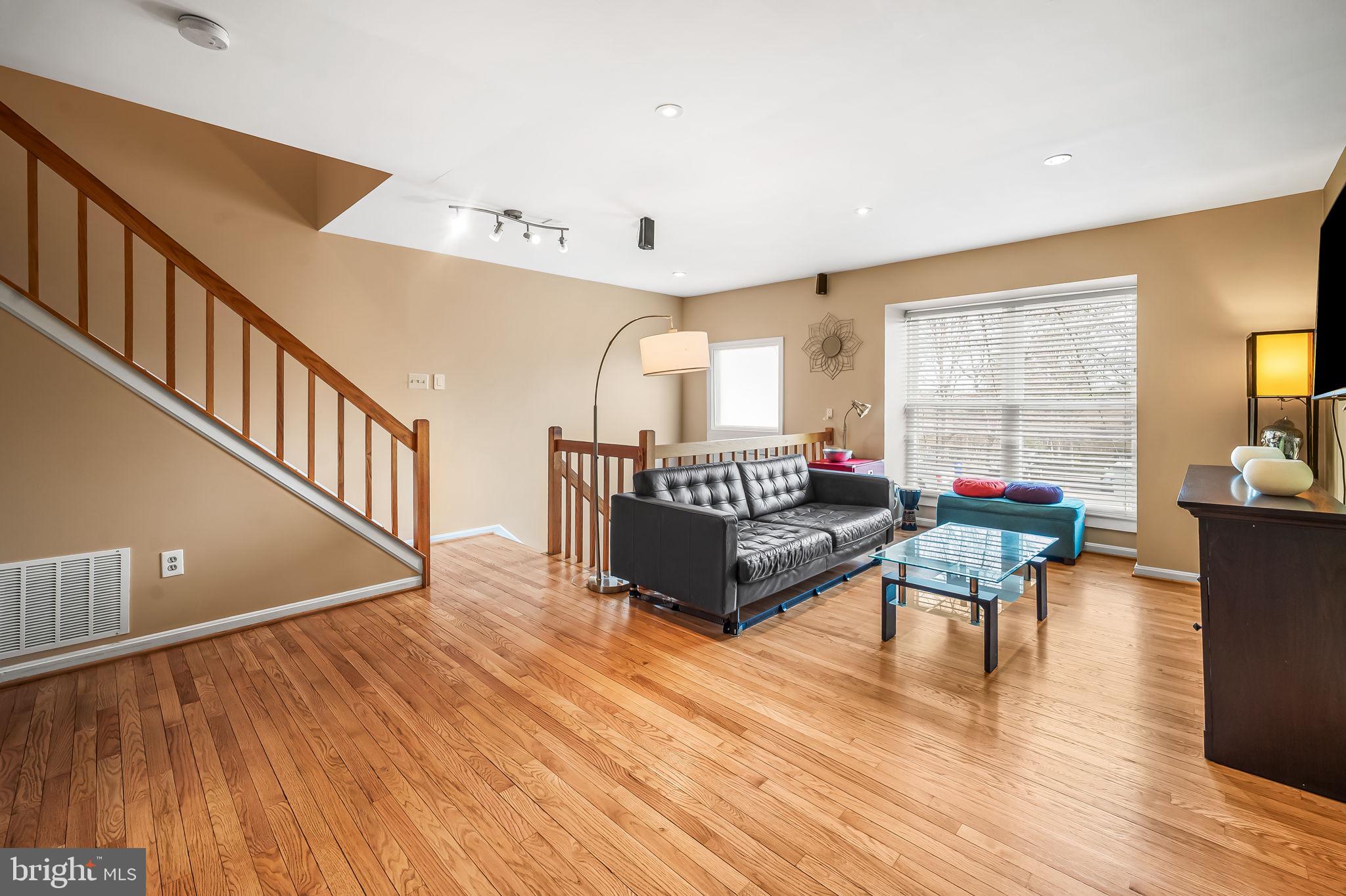 9625 CLOCKTOWER LANE