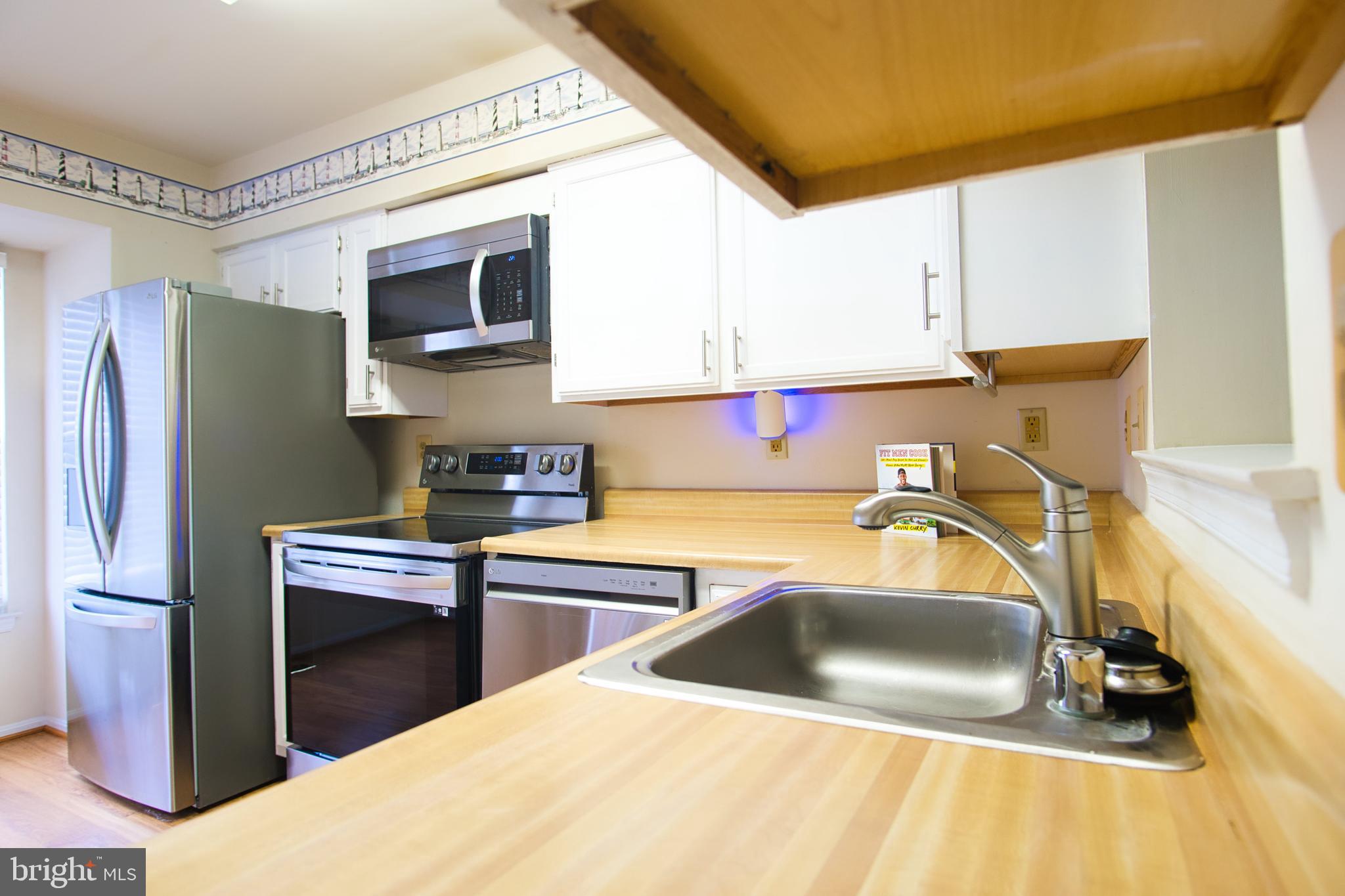 STONEY BEACH - Residential