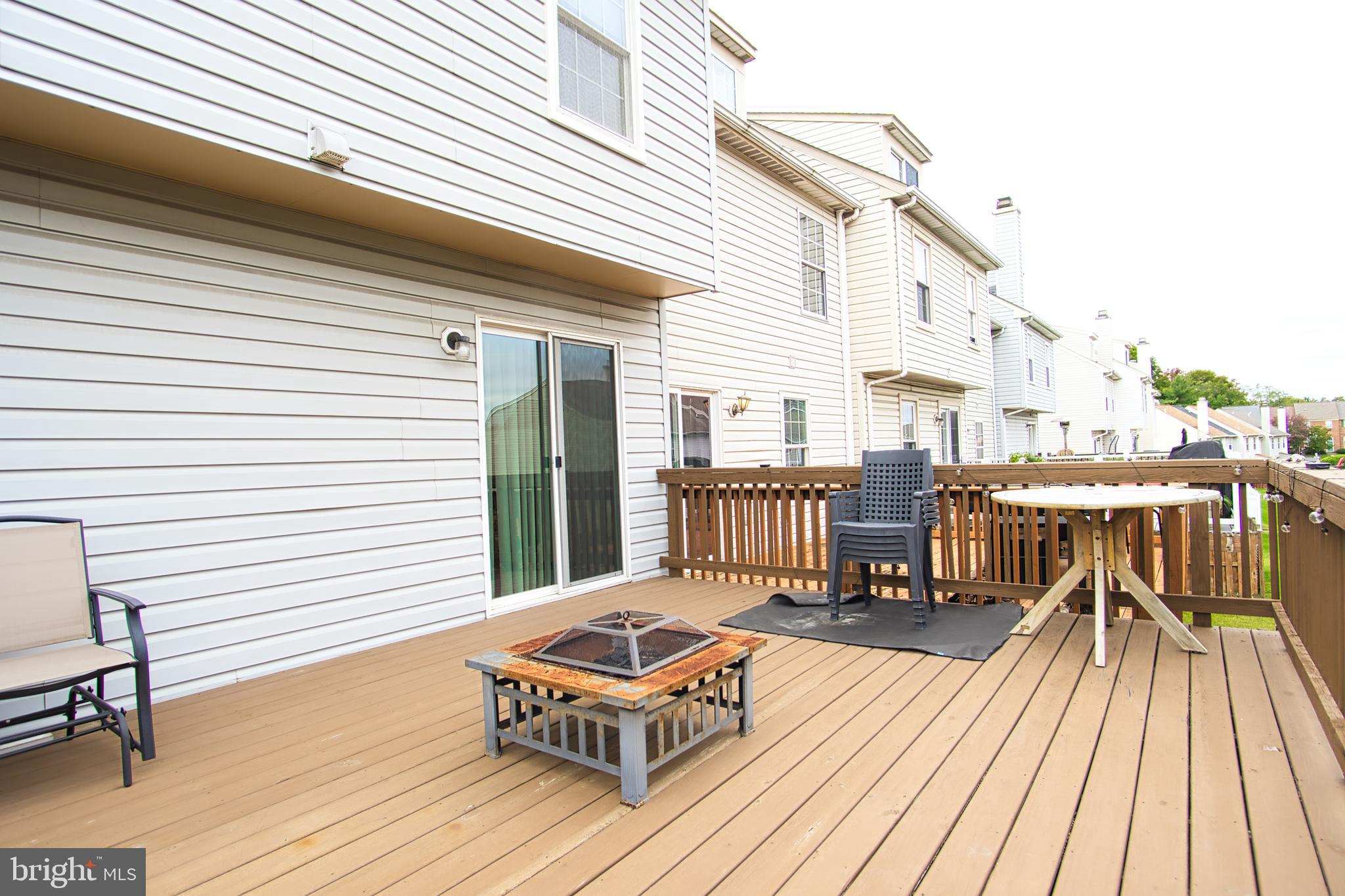 STONEY BEACH - Residential