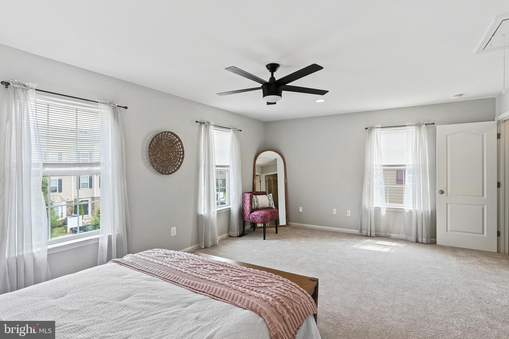 RESERVOIR RIDGE - Residential