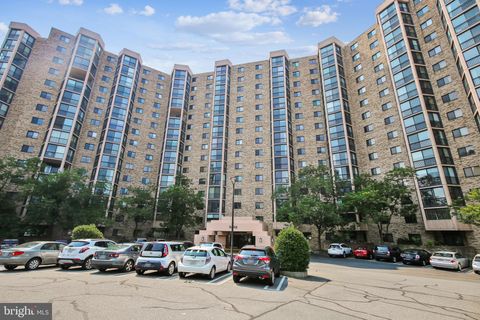 Photo of 5902 Mount Eagle Drive #310, ALEXANDRIA, VA 22303 (MLS # VAFX2299818)