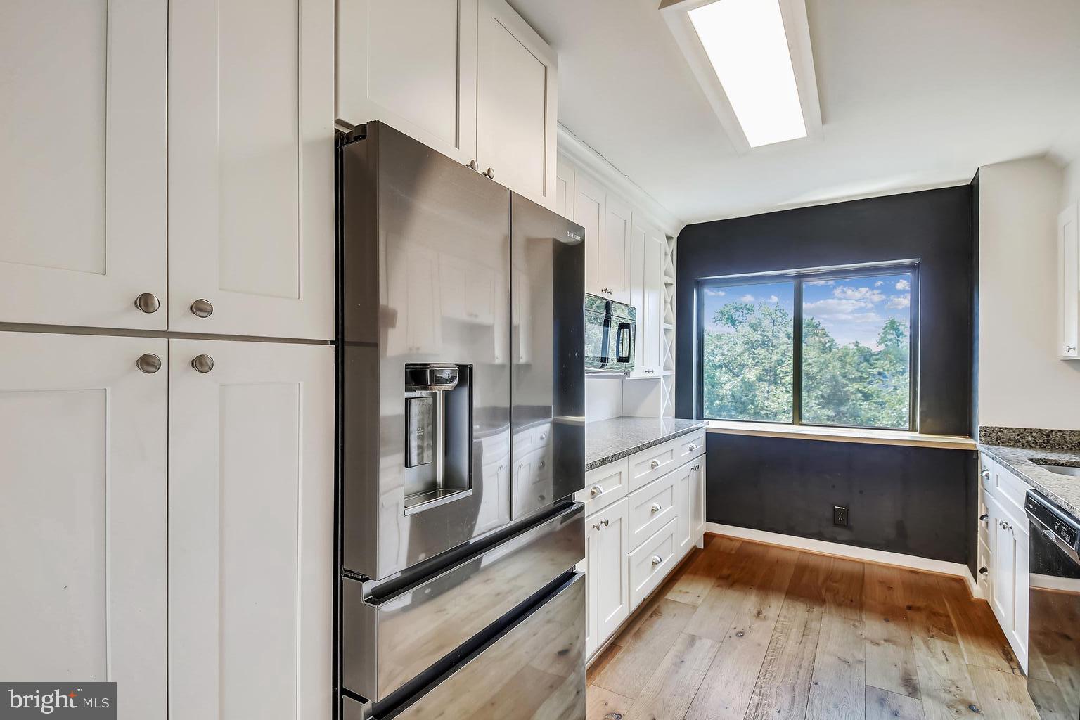 MONTEBELLO - Residential