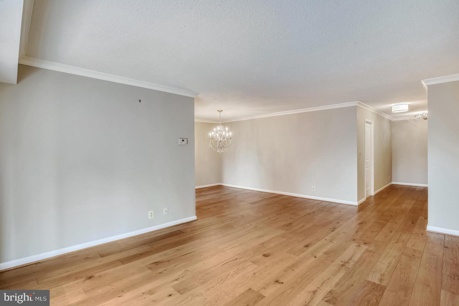 MONTEBELLO - Residential